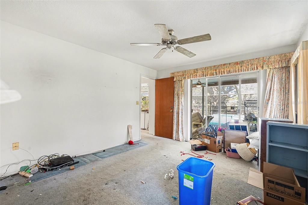 Active With Contract: $300,000 (3 beds, 2 baths, 1454 Square Feet)