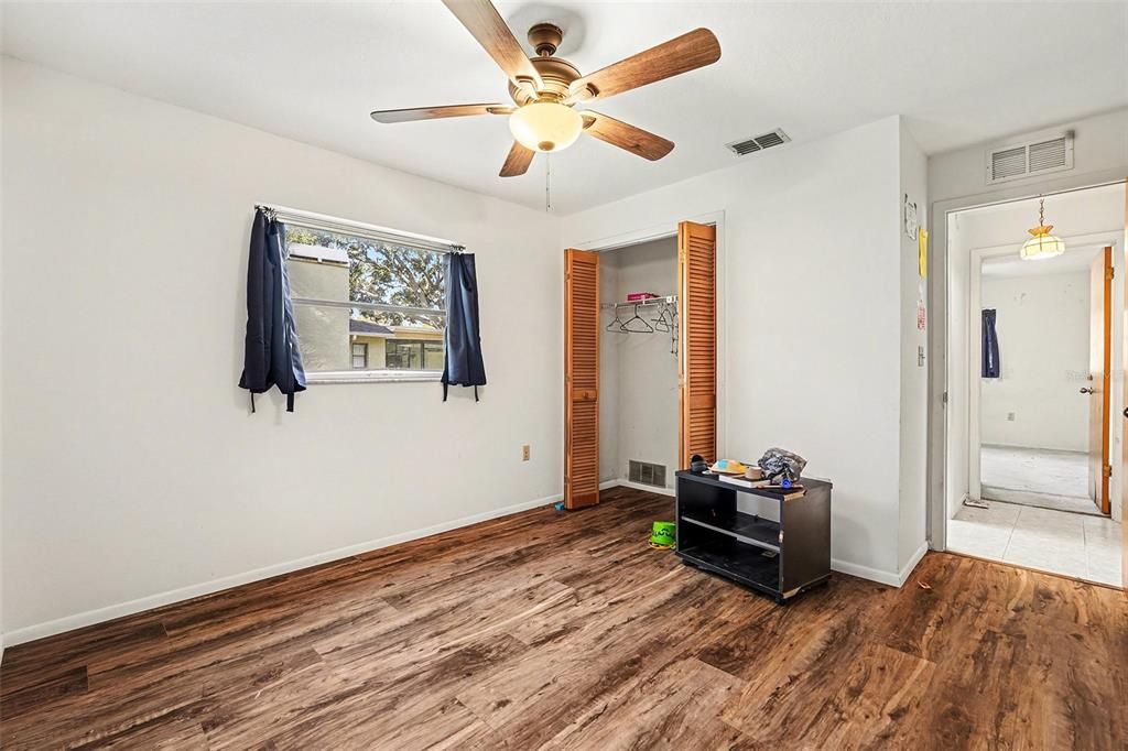 Active With Contract: $300,000 (3 beds, 2 baths, 1454 Square Feet)