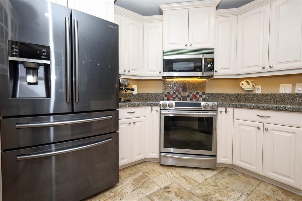 En Venta: $580,000 (4 camas, 2 baños, 1931 Pies cuadrados)