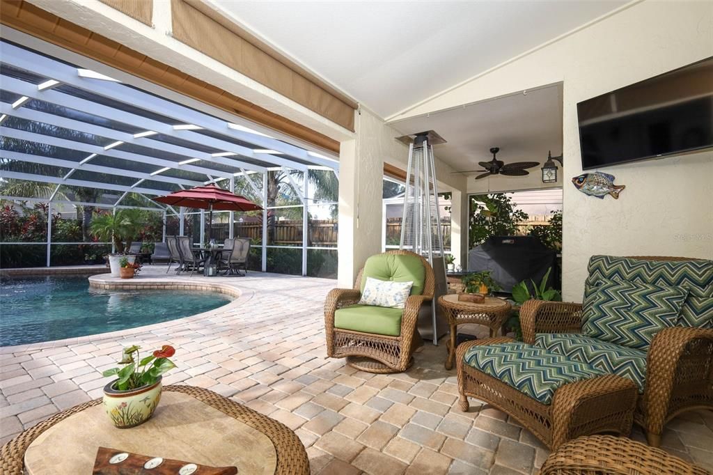 En Venta: $580,000 (4 camas, 2 baños, 1931 Pies cuadrados)