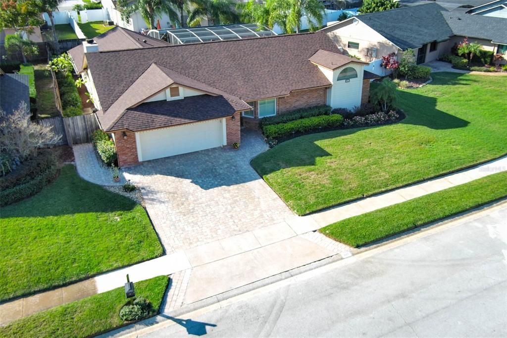 En Venta: $580,000 (4 camas, 2 baños, 1931 Pies cuadrados)