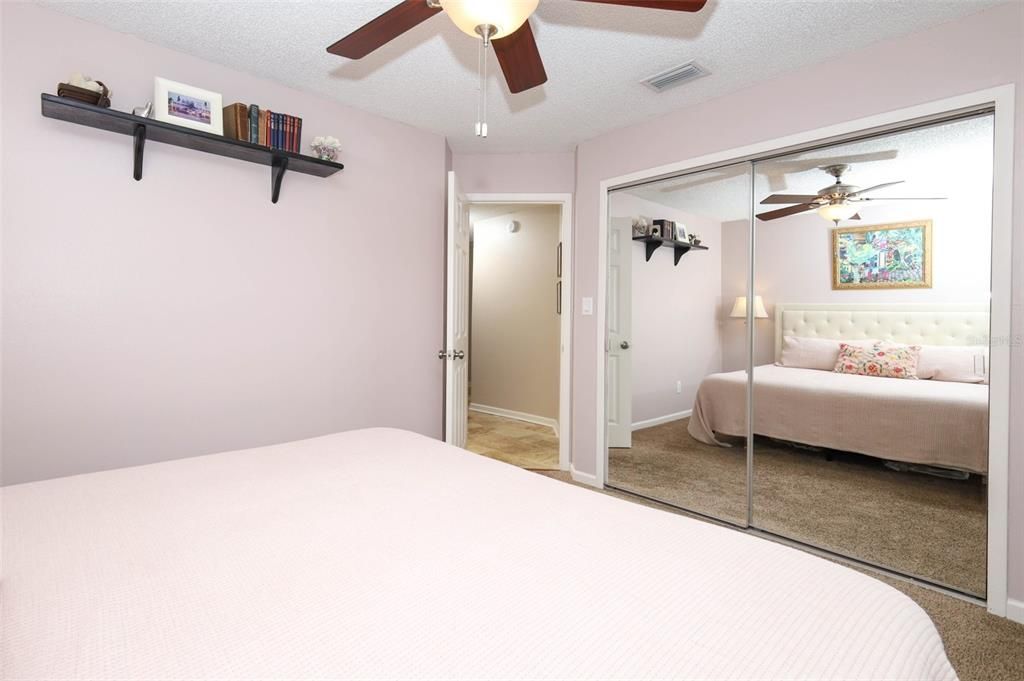 En Venta: $580,000 (4 camas, 2 baños, 1931 Pies cuadrados)