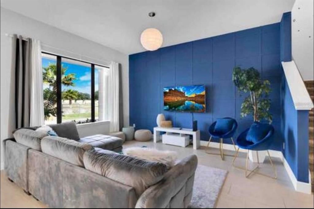 For Rent: $3,300 (5 beds, 4 baths, 2440 Square Feet)