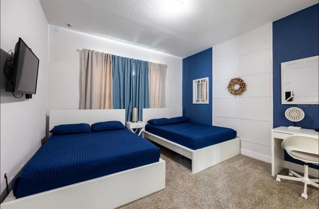 For Rent: $3,300 (5 beds, 4 baths, 2440 Square Feet)