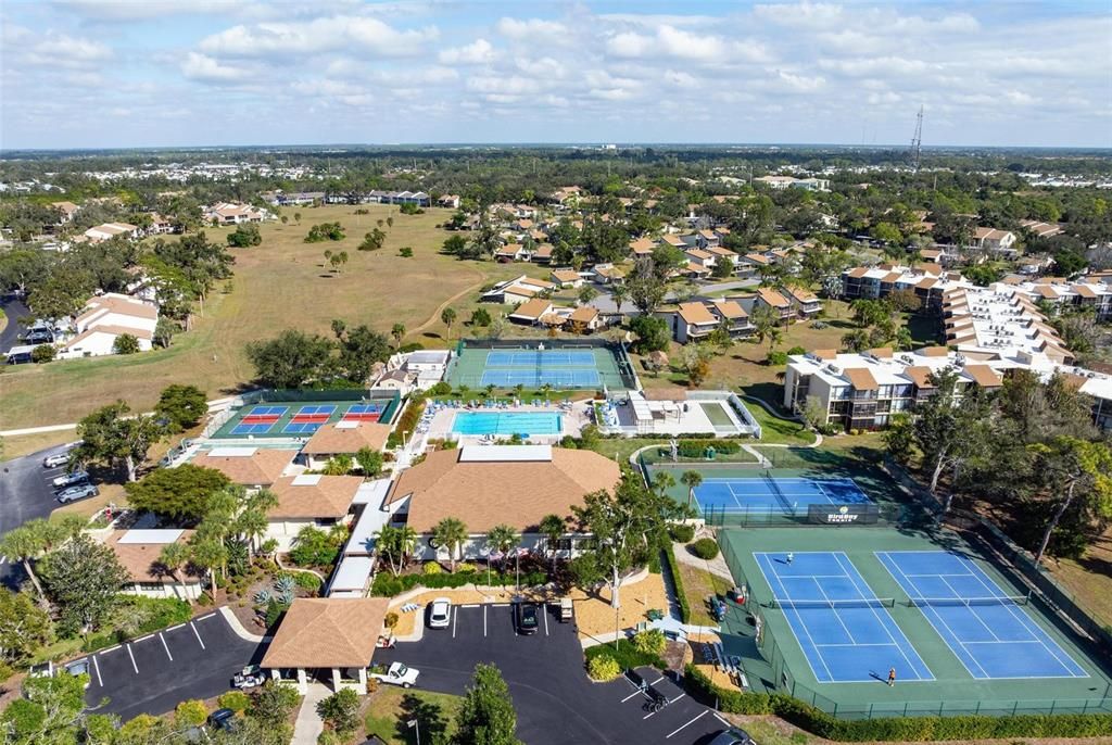 En Venta: $167,000 (2 camas, 2 baños, 940 Pies cuadrados)