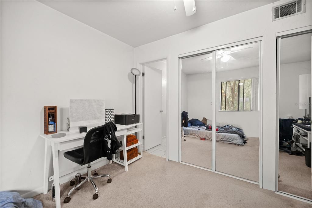 На продажу: $135,000 (2 спален, 2 ванн, 874 Квадратных фут)