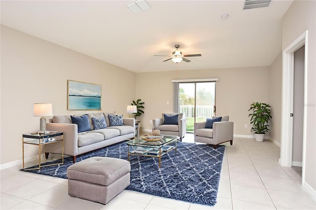 For Rent: $2,200 (4 beds, 2 baths, 1817 Square Feet)