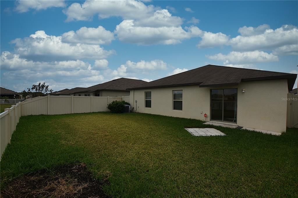 For Rent: $2,200 (4 beds, 2 baths, 1817 Square Feet)