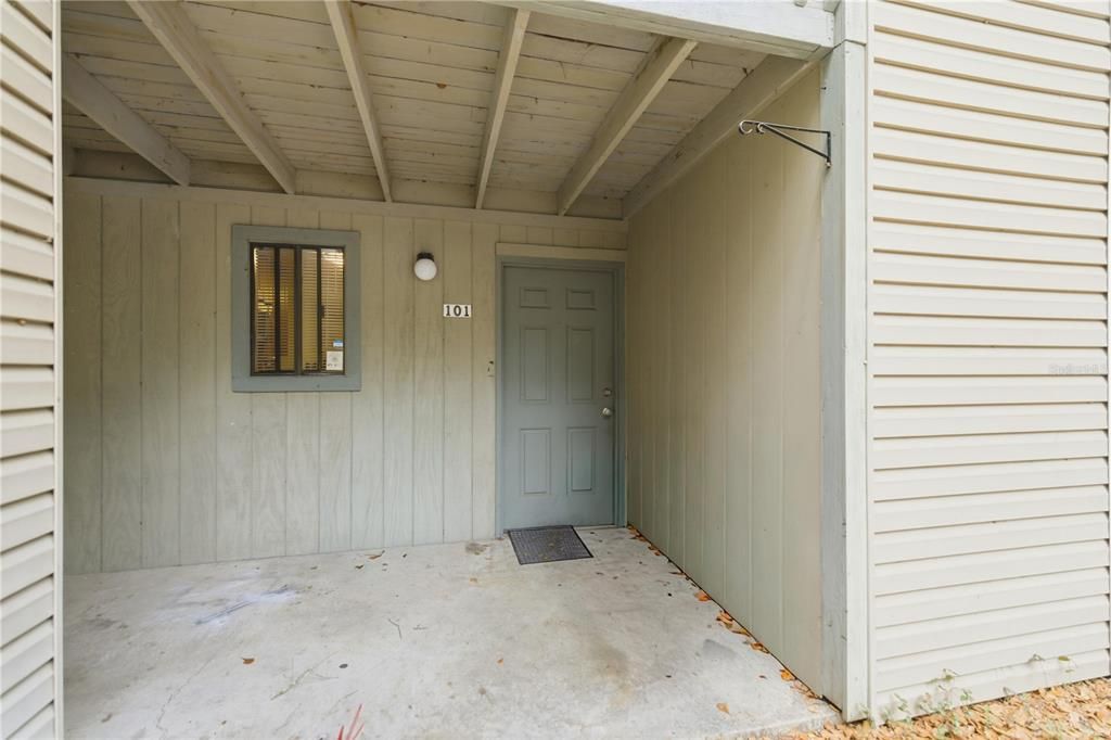 На продажу: $135,000 (2 спален, 2 ванн, 874 Квадратных фут)