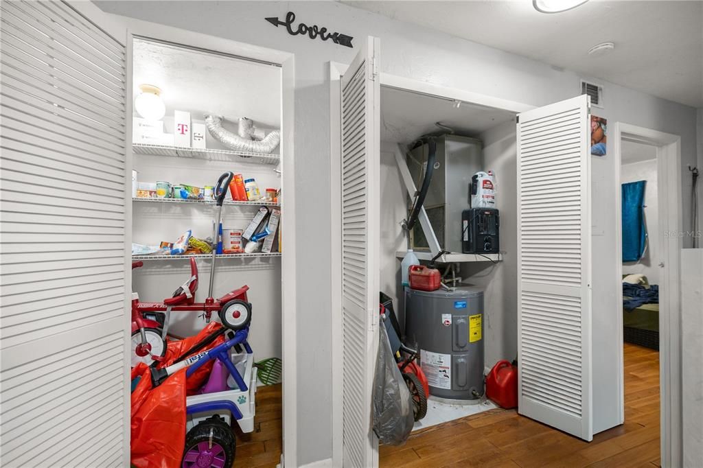 На продажу: $135,000 (2 спален, 2 ванн, 874 Квадратных фут)