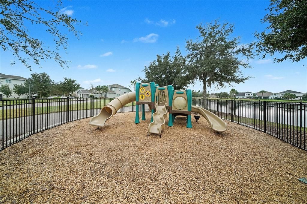 На продажу: $515,000 (3 спален, 2 ванн, 1979 Квадратных фут)