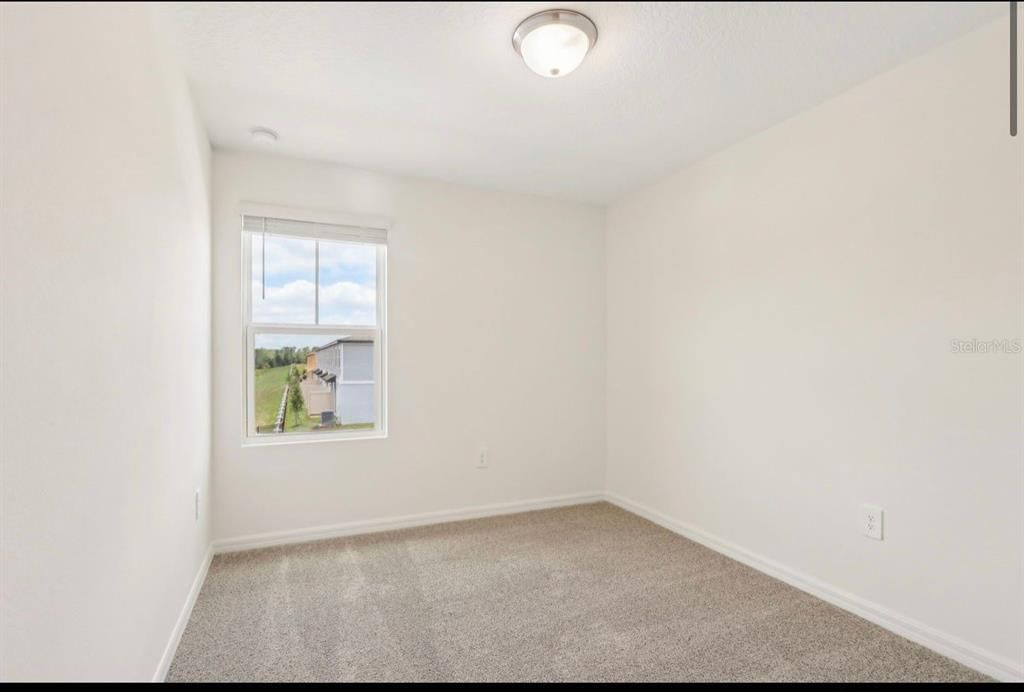 For Rent: $2,200 (3 beds, 2 baths, 1477 Square Feet)