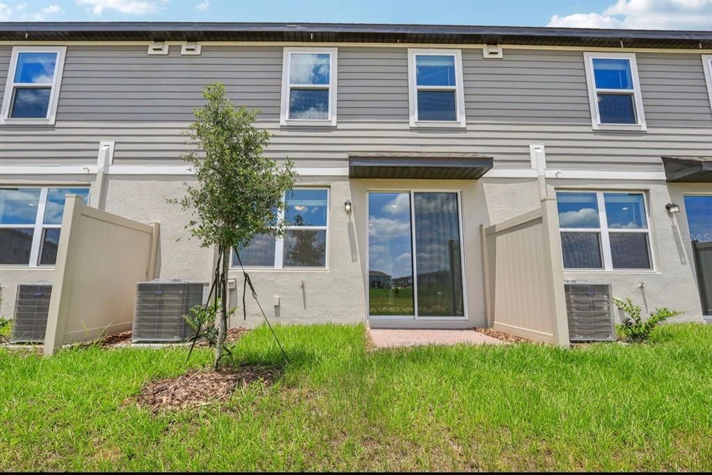 For Rent: $2,200 (3 beds, 2 baths, 1477 Square Feet)