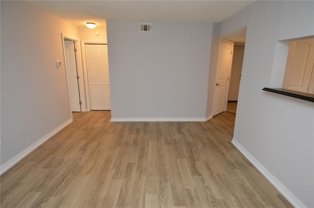 На продажу: $130,000 (1 спален, 1 ванн, 684 Квадратных фут)