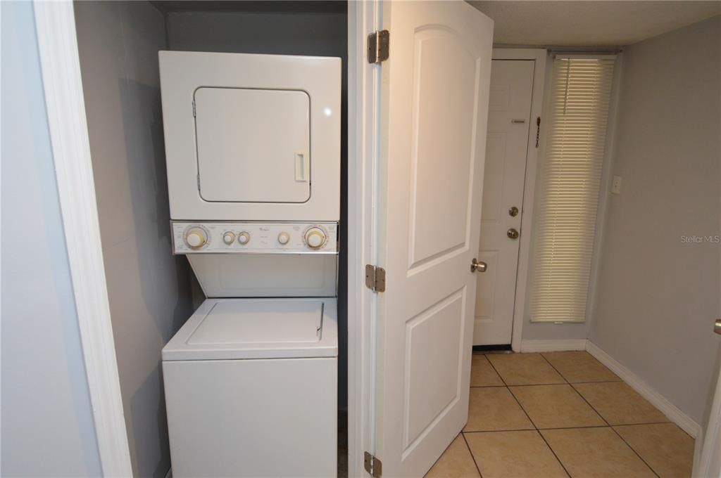 На продажу: $130,000 (1 спален, 1 ванн, 684 Квадратных фут)