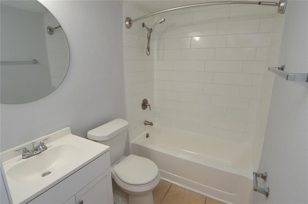 На продажу: $130,000 (1 спален, 1 ванн, 684 Квадратных фут)