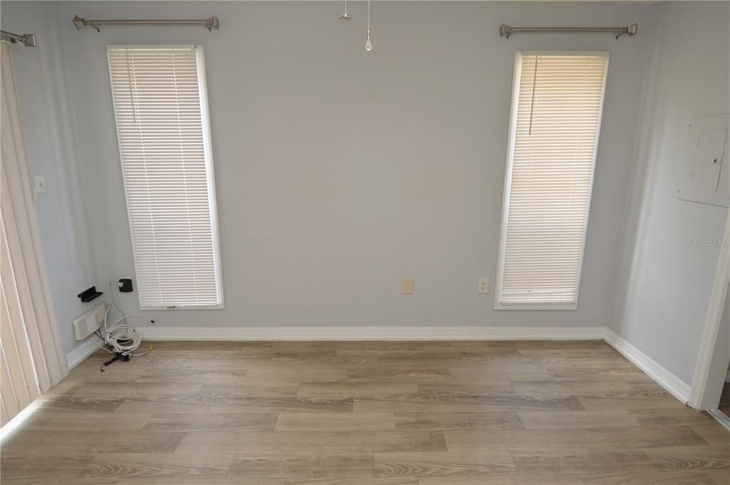 На продажу: $130,000 (1 спален, 1 ванн, 684 Квадратных фут)