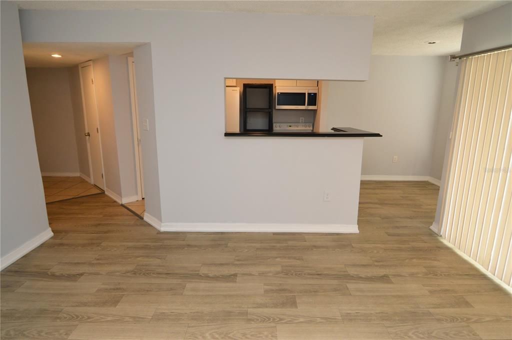 На продажу: $130,000 (1 спален, 1 ванн, 684 Квадратных фут)