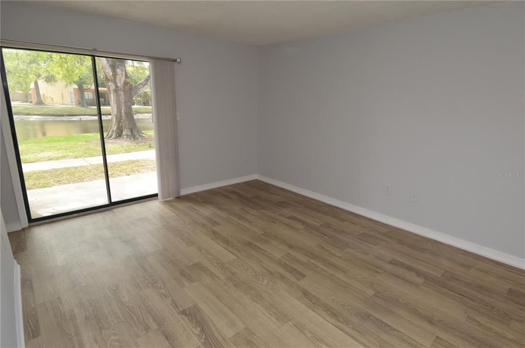 На продажу: $130,000 (1 спален, 1 ванн, 684 Квадратных фут)