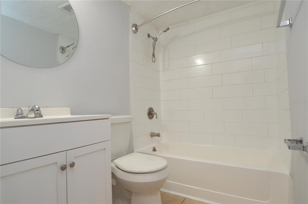 На продажу: $130,000 (1 спален, 1 ванн, 684 Квадратных фут)