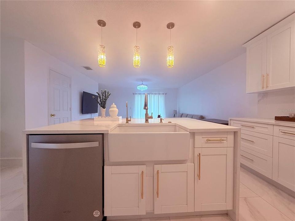 В аренду: $3,000 (3 спален, 2 ванн, 1536 Квадратных фут)