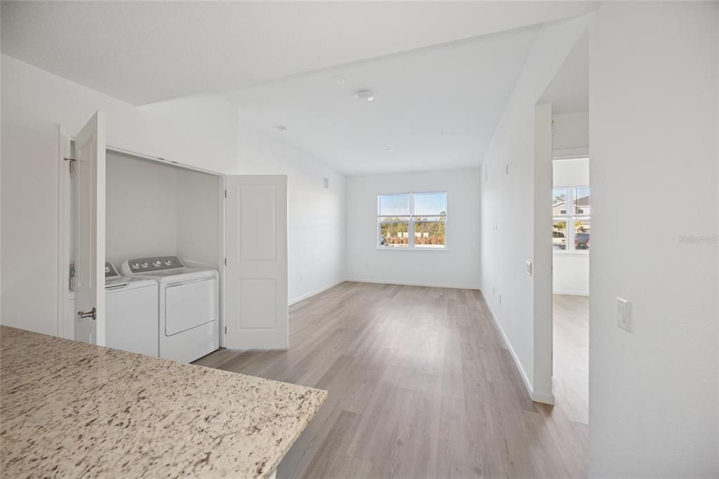 В аренду: $2,150 (3 спален, 2 ванн, 1144 Квадратных фут)