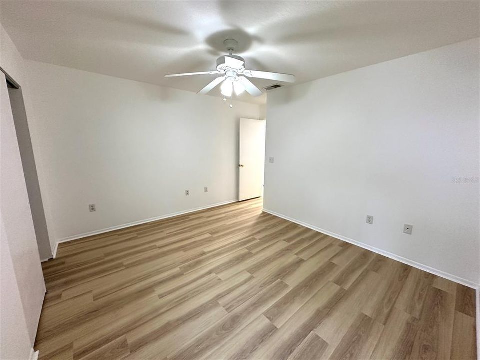 待售: $309,000 (2 贝兹, 2 浴室, 1263 平方英尺)