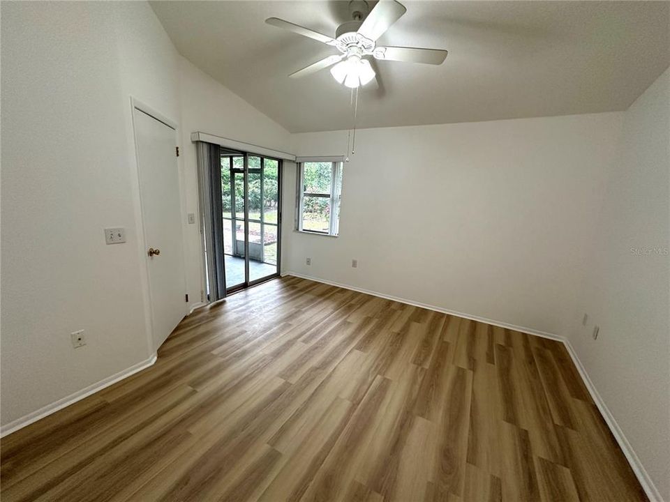 待售: $309,000 (2 贝兹, 2 浴室, 1263 平方英尺)