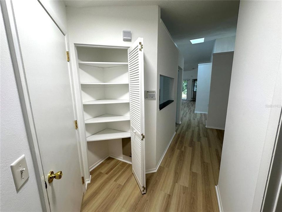 待售: $309,000 (2 贝兹, 2 浴室, 1263 平方英尺)