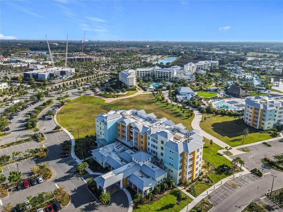 For Sale: $340,000 (1 beds, 1 baths, 870 Square Feet)