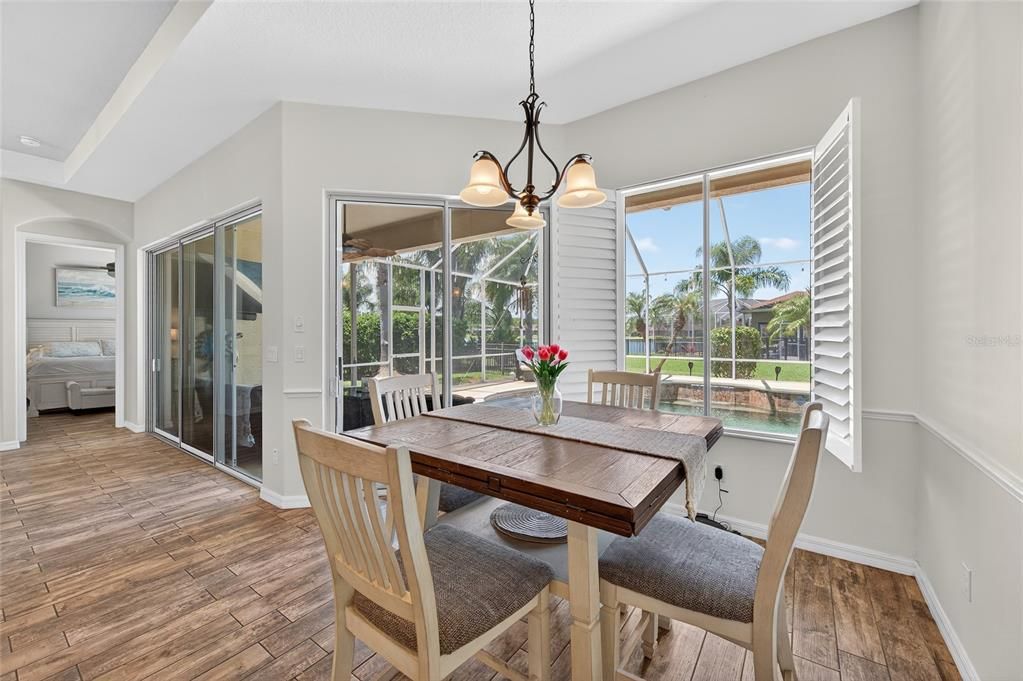 En Venta: $649,900 (3 camas, 2 baños, 2251 Pies cuadrados)