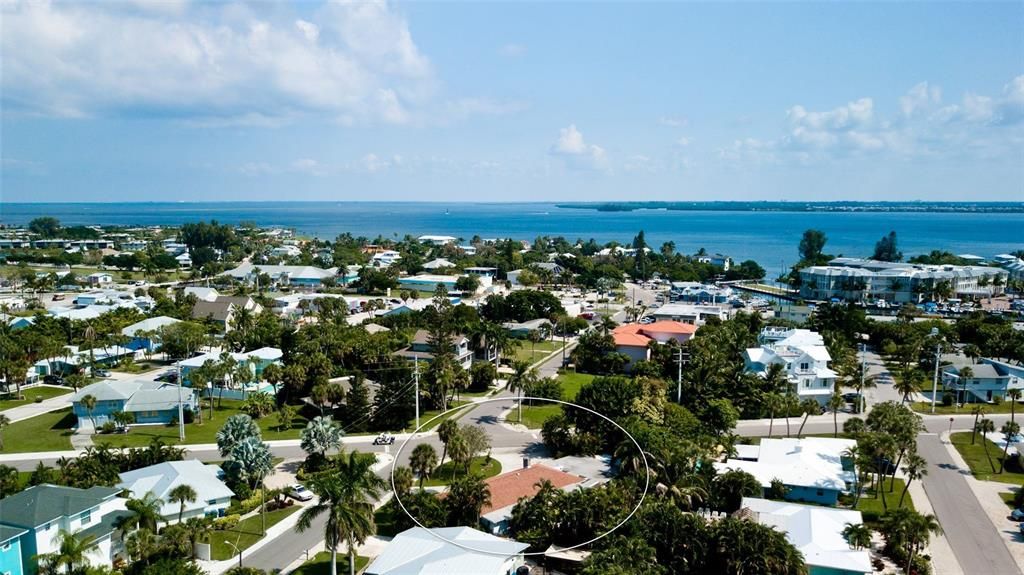 For Sale: $1,125,000 (4 beds, 3 baths, 2126 Square Feet)