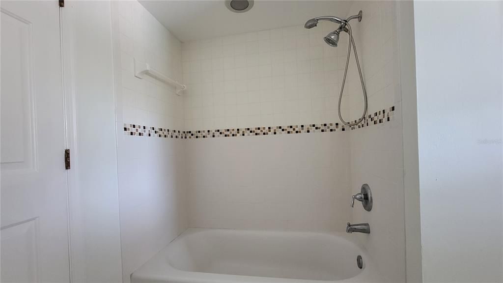 В аренду: $3,500 (4 спален, 2 ванн, 2087 Квадратных фут)