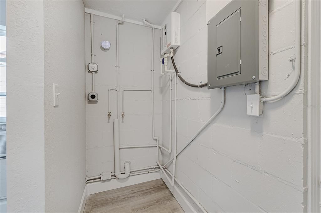 待售: $139,950 (1 贝兹, 1 浴室, 788 平方英尺)