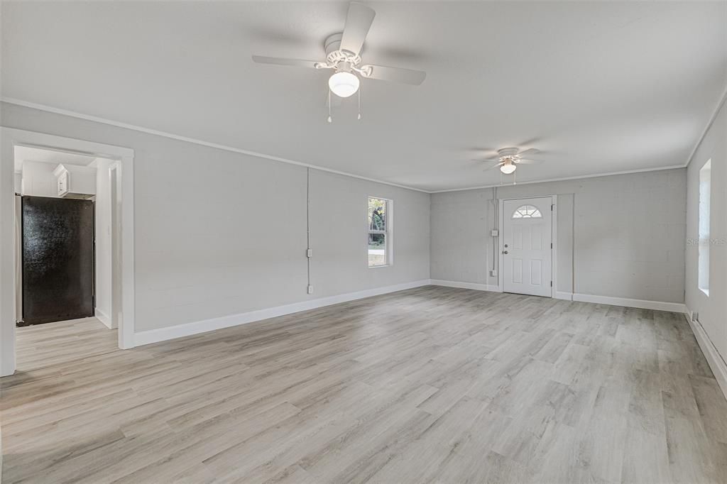 待售: $139,950 (1 贝兹, 1 浴室, 788 平方英尺)