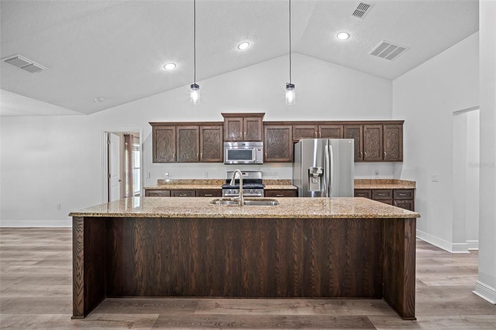 待售: $485,000 (3 贝兹, 2 浴室, 1892 平方英尺)