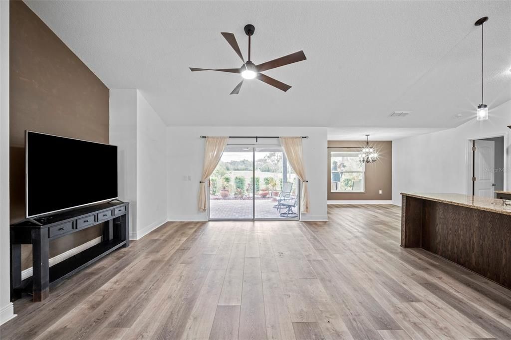 待售: $485,000 (3 贝兹, 2 浴室, 1892 平方英尺)