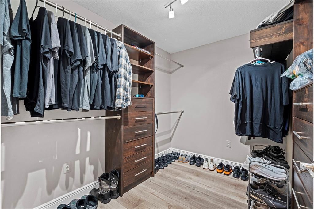 待售: $485,000 (3 贝兹, 2 浴室, 1892 平方英尺)