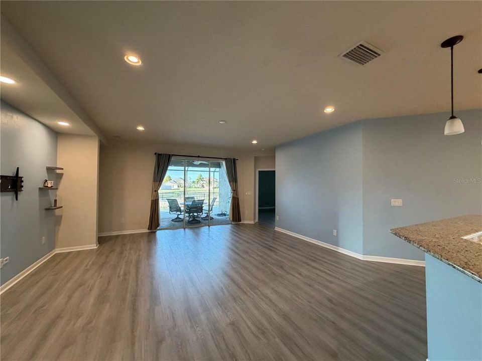 En Renta: $3,300 (4 camas, 3 baños, 2662 Pies cuadrados)