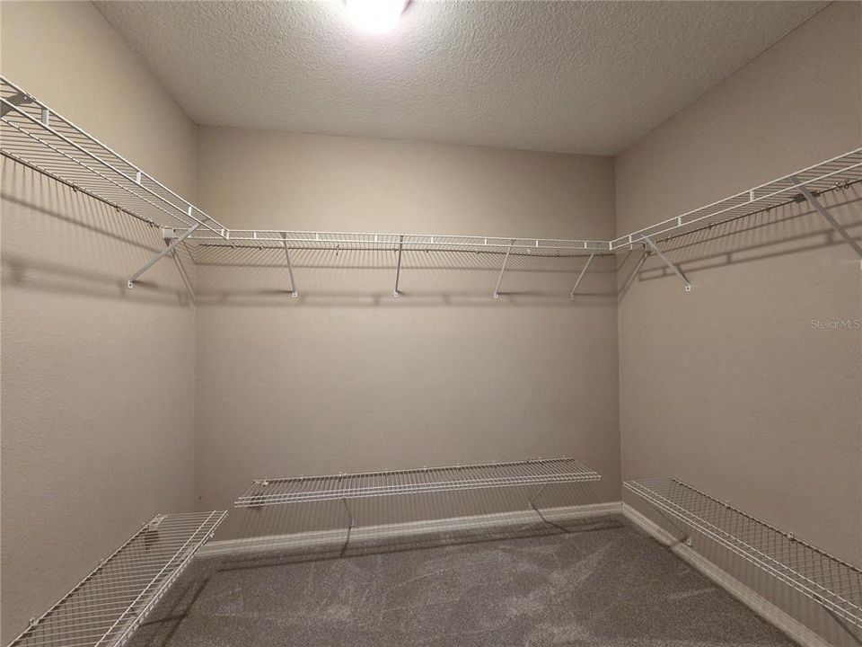 En Renta: $2,750 (4 camas, 2 baños, 2719 Pies cuadrados)