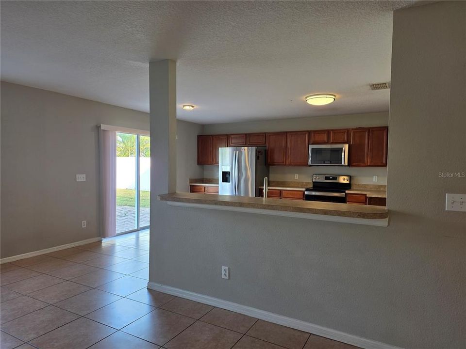 En Renta: $2,750 (4 camas, 2 baños, 2719 Pies cuadrados)