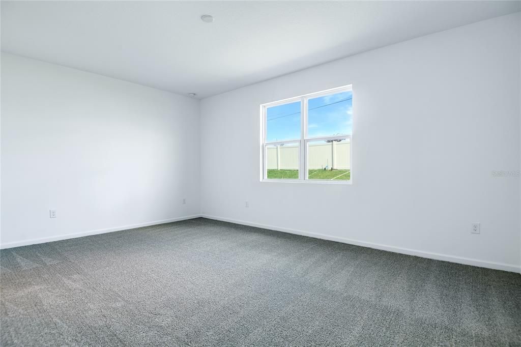 En Venta: $327,337 (4 camas, 2 baños, 1920 Pies cuadrados)