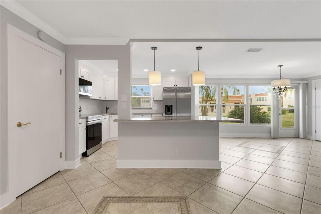 На продажу: $229,500 (2 спален, 2 ванн, 1285 Квадратных фут)