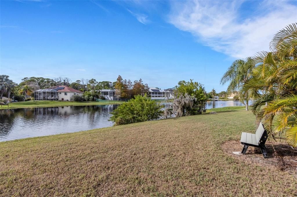 На продажу: $229,500 (2 спален, 2 ванн, 1285 Квадратных фут)