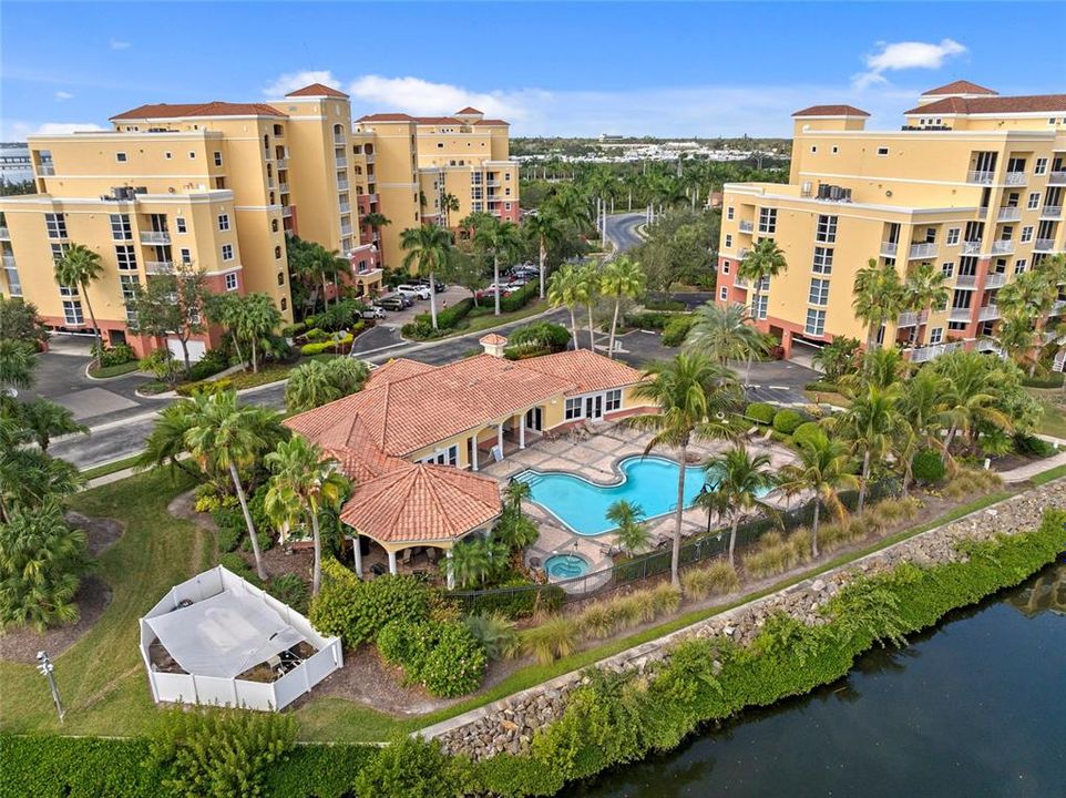 На продажу: $469,000 (2 спален, 2 ванн, 1696 Квадратных фут)