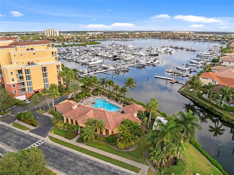 На продажу: $469,000 (2 спален, 2 ванн, 1696 Квадратных фут)