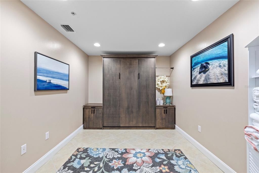 На продажу: $469,000 (2 спален, 2 ванн, 1696 Квадратных фут)