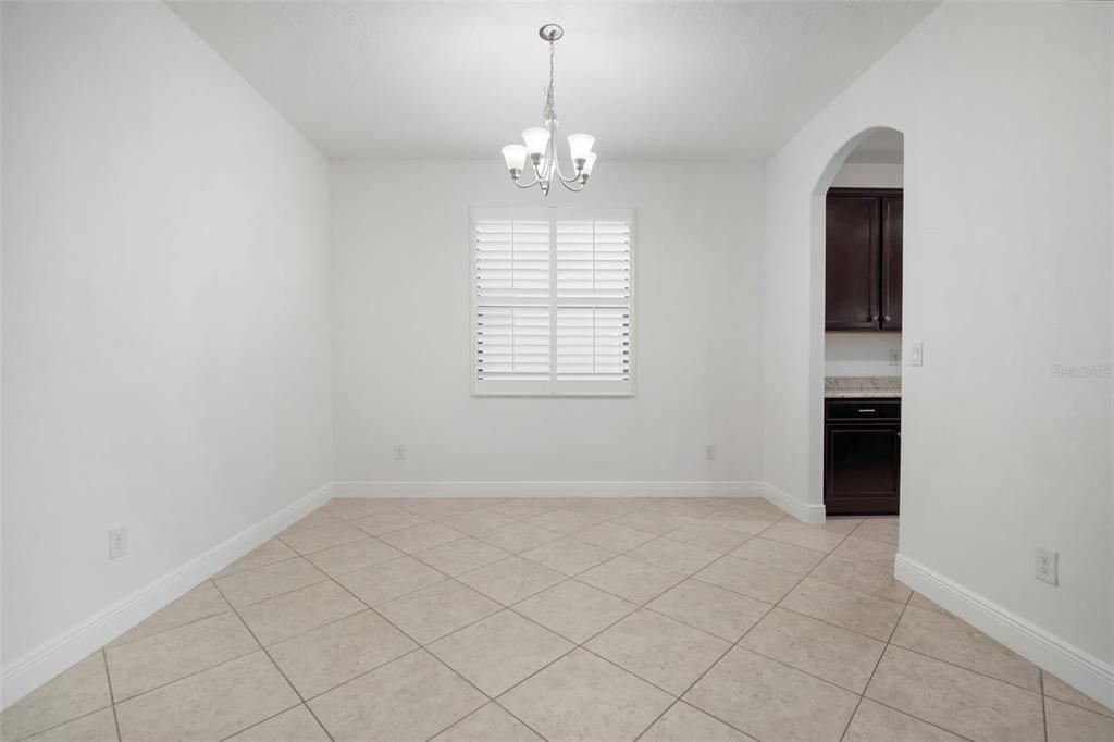 待售: $390,000 (3 贝兹, 2 浴室, 1736 平方英尺)