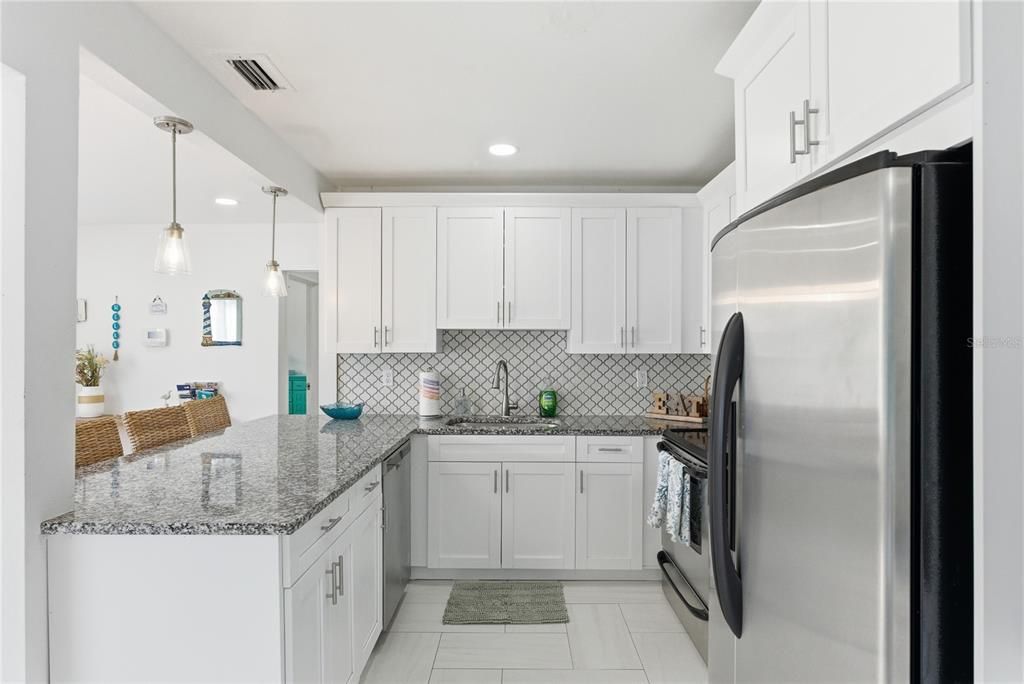 待售: $549,000 (3 贝兹, 1 浴室, 1141 平方英尺)