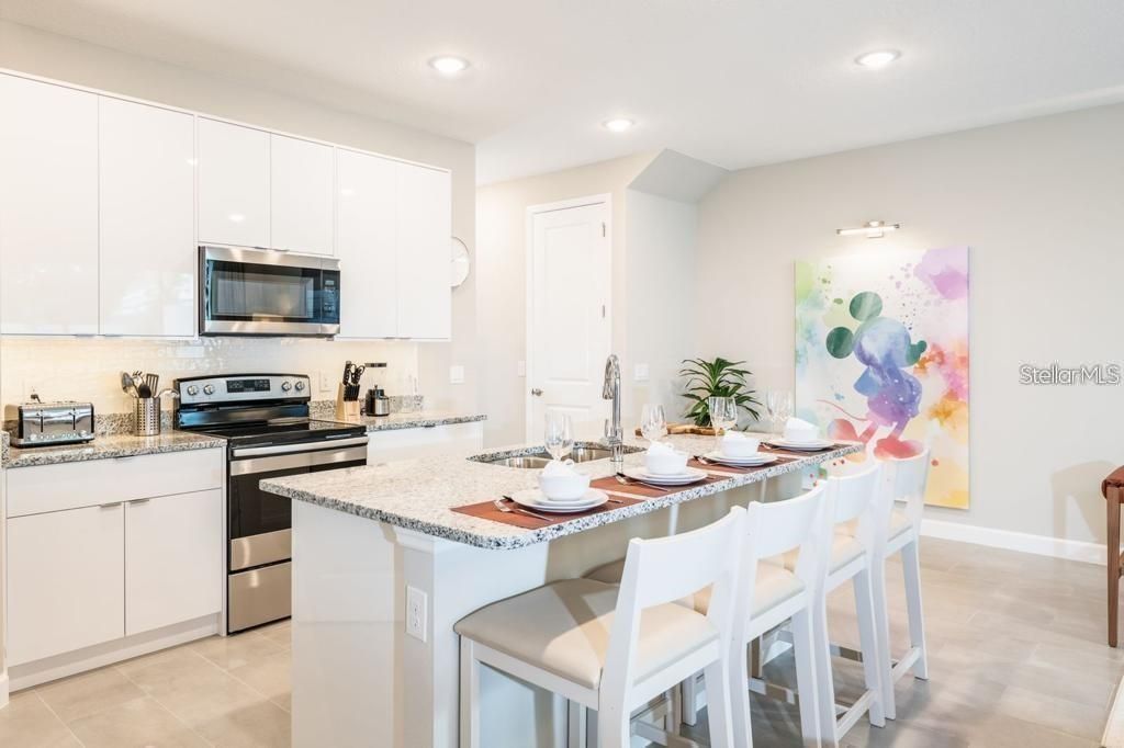 For Sale: $479,900 (4 beds, 4 baths, 2112 Square Feet)